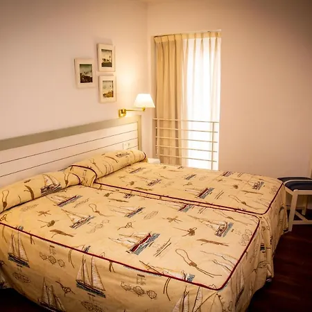 ホテル H Isabel - Suarez Inclan 38 2*