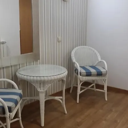 H Isabel - Suárez Inclán 38 2* Cudillero